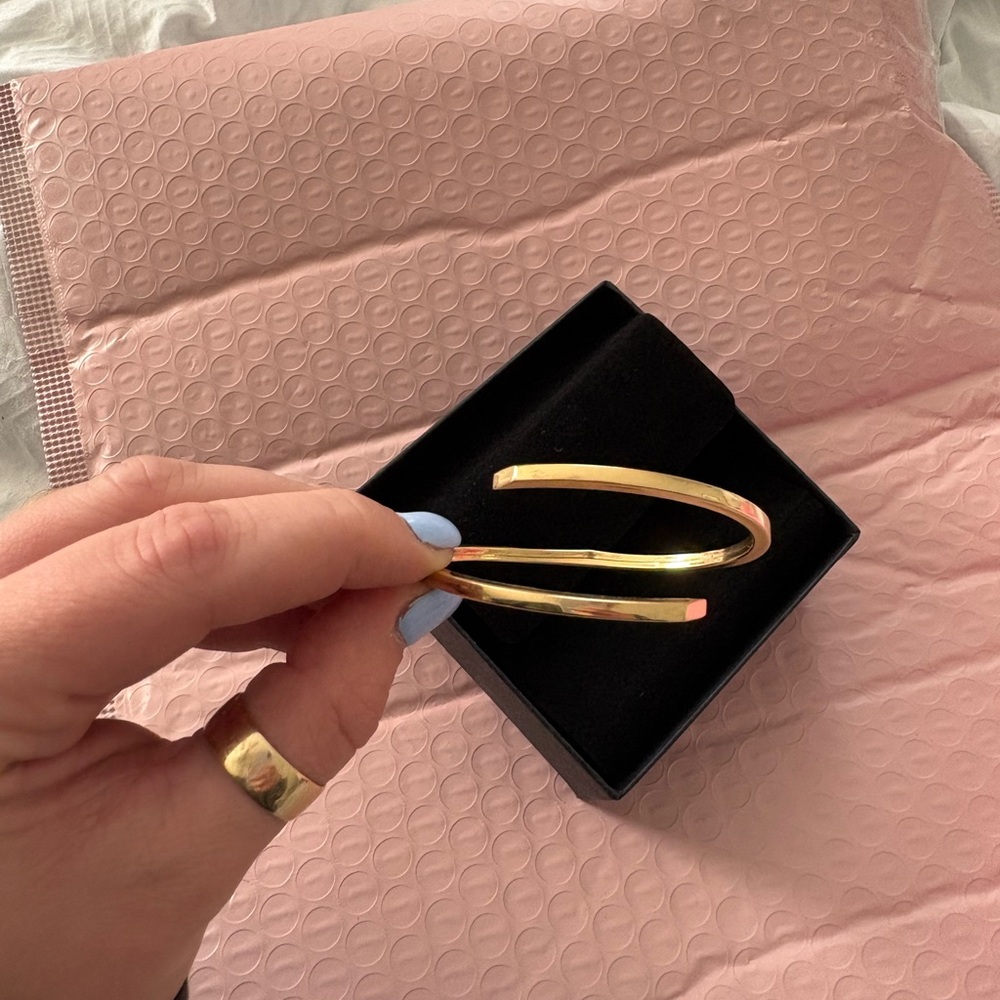 14k Solid Gold Cuff Wrap Bracelet Hollow